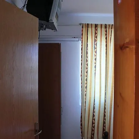 Apartments Dalila Ulcinj Exterior photo