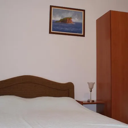 Apartments Dalila Ulcinj Exterior photo