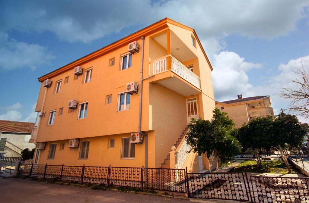 Dalila Apartman